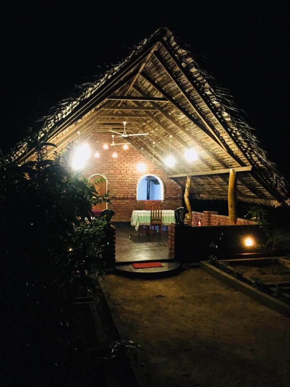 Winmi Resort Habarana Exterior foto
